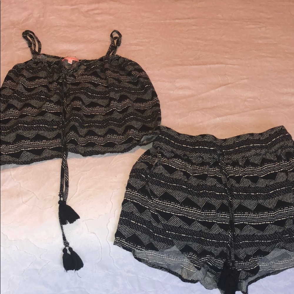 Two piece set